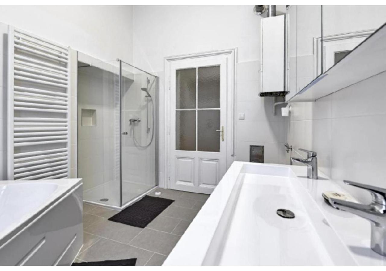 Luxurious, 2 Min To Casino And Roemertherme Apartman Badeni járás Kültér fotó