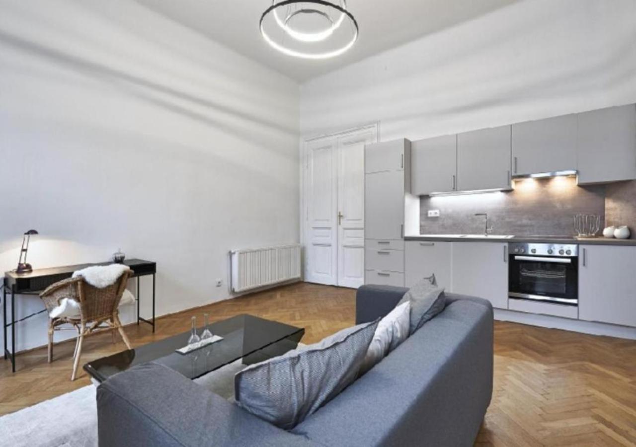Luxurious, 2 Min To Casino And Roemertherme Apartman Badeni járás Kültér fotó